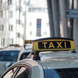 Die Clevere Alternative Zum Taxi Ist Nicht Wettbewerbswidrig Kanzlei Biz